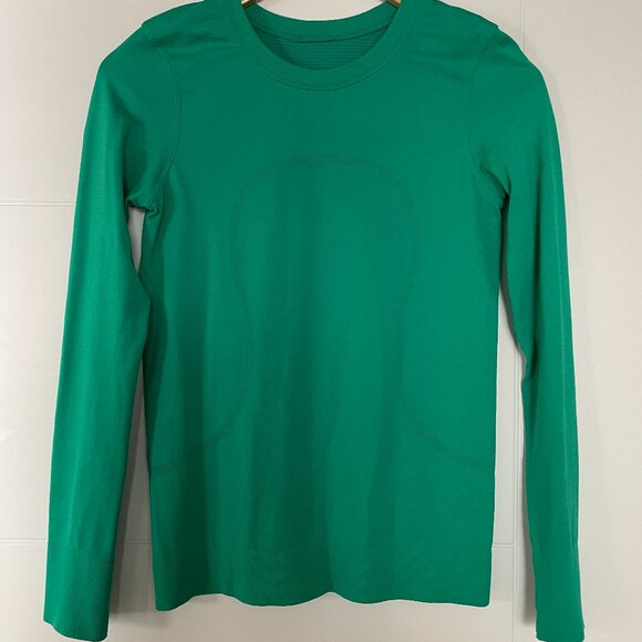 Lululemon longsleeve - Picture 1 of 2